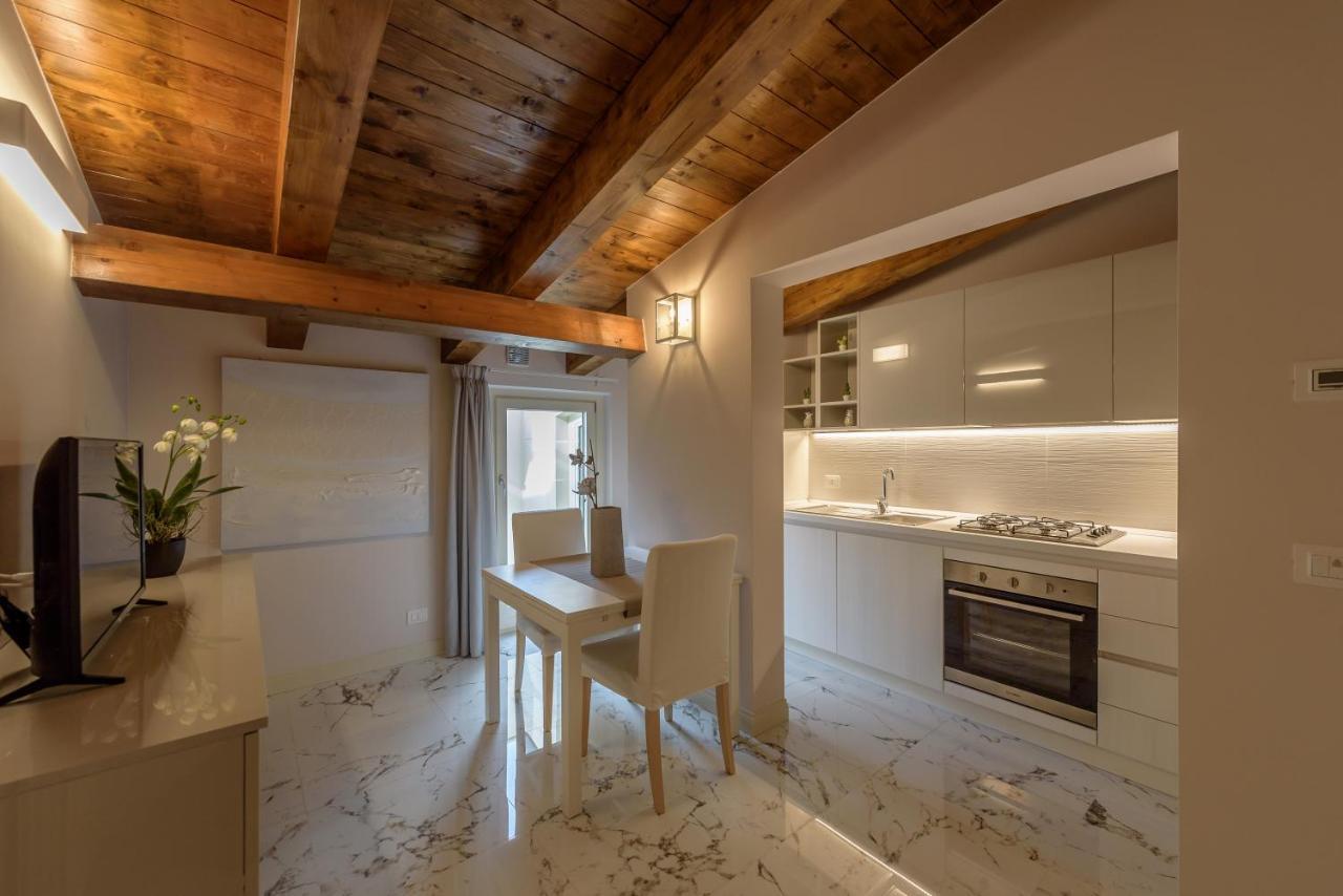 Marie Claire Apartments & Spa Vasto Buitenkant foto